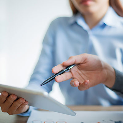 Enfoque estratégico de compensación y beneficios